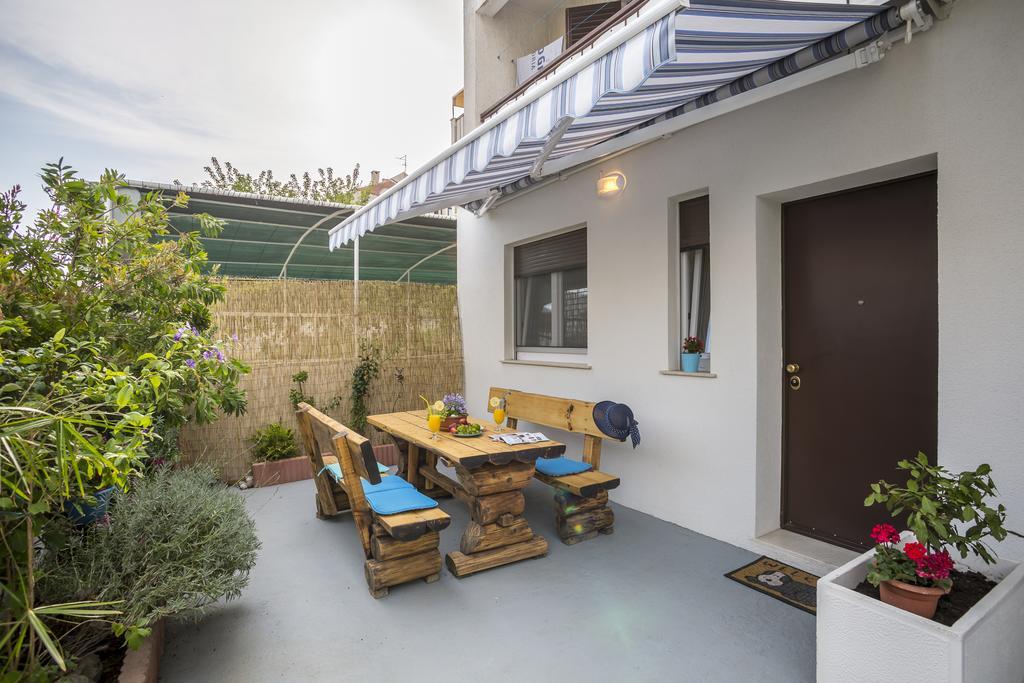 Lusea Apartments Split Exterior photo