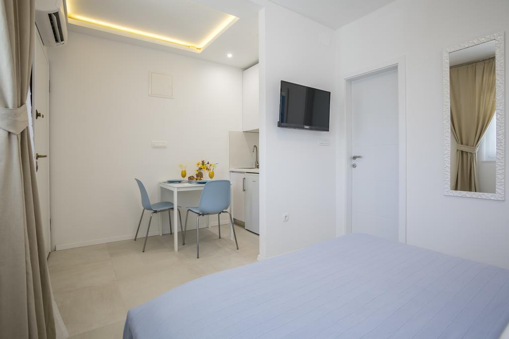 Lusea Apartments Split Exterior photo