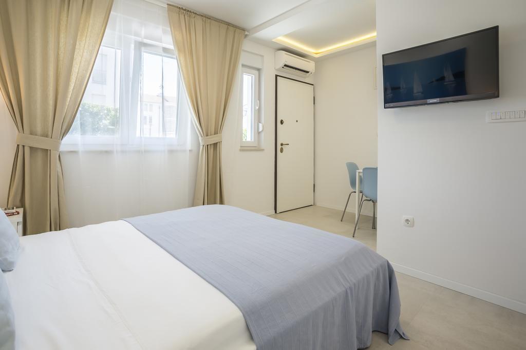 Lusea Apartments Split Exterior photo