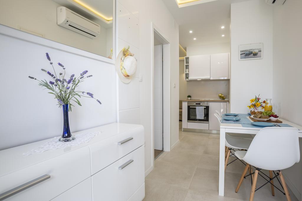 Lusea Apartments Split Exterior photo